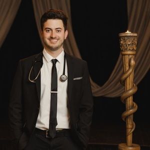 Meet your Posher, Adam